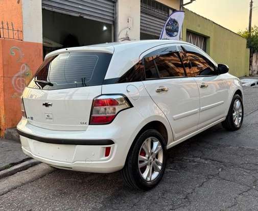 CHEVROLET-AGILE-2013