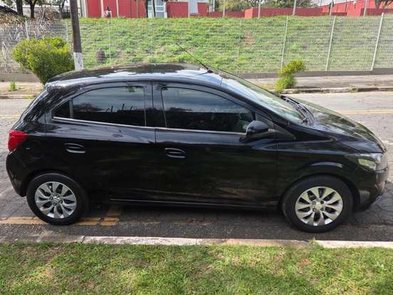 CHEVROLET-ONIX-1.4 MPFI LT 8V FLEX 4P AUTOMÁTICO CHEVROLET-ONIX-2018