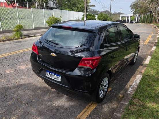 CHEVROLET-ONIX-1.4 MPFI LT 8V FLEX 4P AUTOMÁTICO CHEVROLET-ONIX-2018