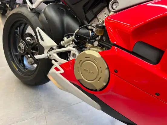 DUCATI-PANIGALE V4 S-2019