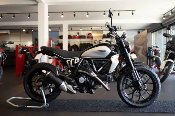 DUCATI SCRAMBLER ICON 