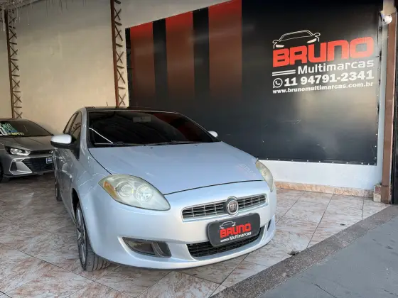 FIAT BRAVO 1.8 ABSOLUTE 16V FLEX 4P AUTOMATIZADO FIAT BRAVO 1.8 ABSOLUTE 16V FLEX 4P AUTOMATIZADO