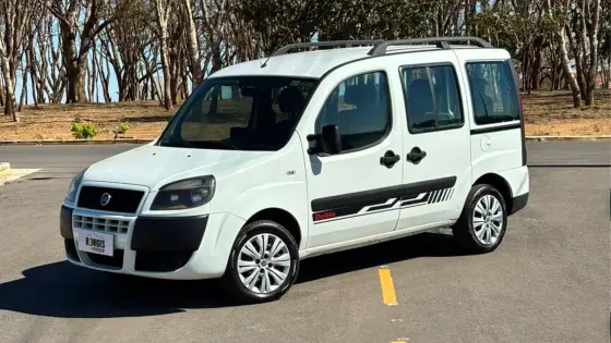 FIAT DOBLÒ 1.8 MPI ESSENCE 7L 16V FLEX 4P MANUAL FIAT DOBLÒ 1.8 MPI ESSENCE 7L 16V FLEX 4P MANUAL