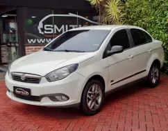 FIAT GRAND SIENA 1.6 MPI ESSENCE 16V FLEX 4P MANUAL FIAT GRAND SIENA 1.6 MPI ESSENCE 16V FLEX 4P MANUAL