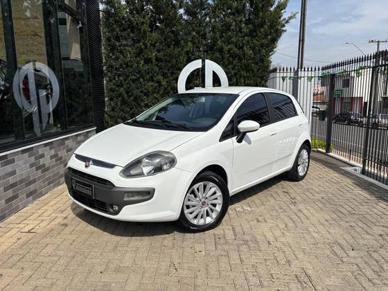 FIAT PUNTO 1.6 ESSENCE 16V FLEX 4P MANUAL