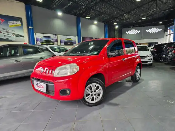 FIAT UNO 1.0 VIVACE 8V FLEX 4P MANUAL FIAT UNO 1.0 VIVACE 8V FLEX 4P MANUAL