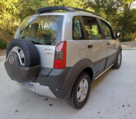 FIAT-IDEA-1.8 MPI ADVENTURE 8V FLEX 4P MANUAL FIAT-IDEA-2010