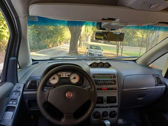 FIAT-IDEA-1.8 MPI ADVENTURE 8V FLEX 4P MANUAL FIAT-IDEA-2010