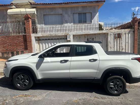 FIAT-TORO-2023