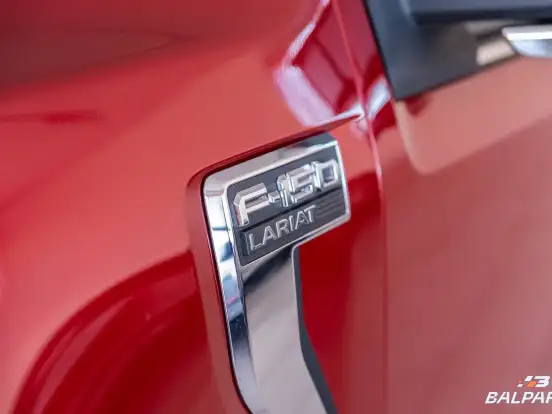 FORD-F-150-5.0 V8 GASOLINA CD LARIAT FX4 AUTOMÁTICO FORD-F-150-2024