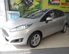FORD FIESTA 1.6 SE HATCH 16V FLEX 4P POWERSHIFT FORD FIESTA 1.6 SE HATCH 16V FLEX 4P POWERSHIFT