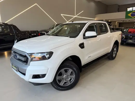 FORD RANGER 2.2 XLS 4X4 CD 16V DIESEL 4P AUTOMÁTICO