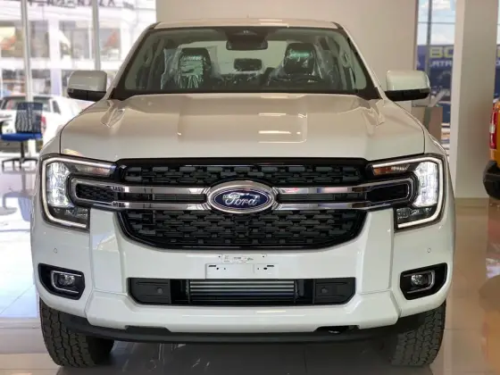 FORD RANGER 3.0 V6 TURBO DIESEL CD XLT 4X4 AUTOMÁTICO FORD RANGER 3.0 V6 TURBO DIESEL CD XLT 4X4 AUTOMÁTICO