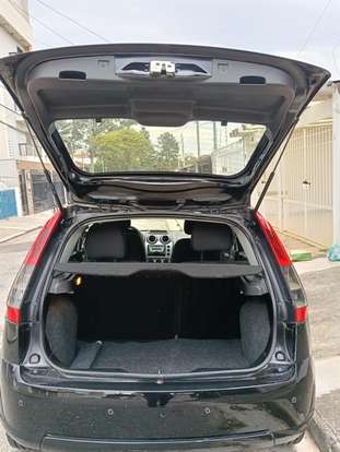 FORD-FIESTA-2012