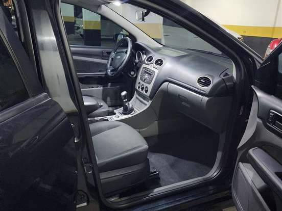 FORD-FOCUS-1.6 GLX SEDAN 16V FLEX 4P MANUAL FORD-FOCUS-2013