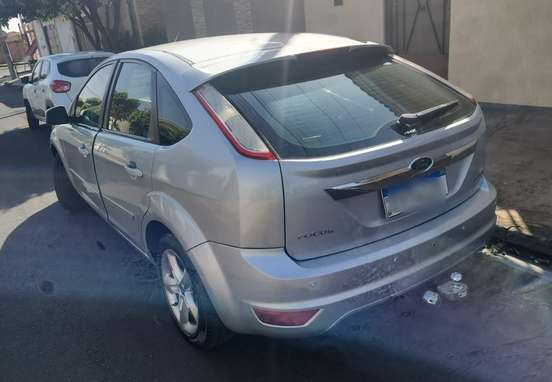 FORD-FOCUS-2011