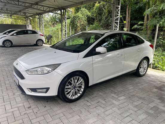 FORD-FOCUS-2.0 SE PLUS 16V FLEX 4P POWERSHIFT FORD-FOCUS-2016