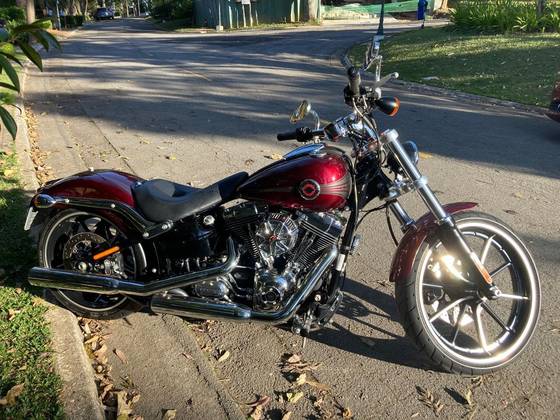 HARLEY-DAVIDSON SOFTAIL BREAKOUT 