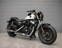 HARLEY-DAVIDSON SPORTSTER FORTY-EIGHT HARLEY-DAVIDSON SPORTSTER FORTY-EIGHT