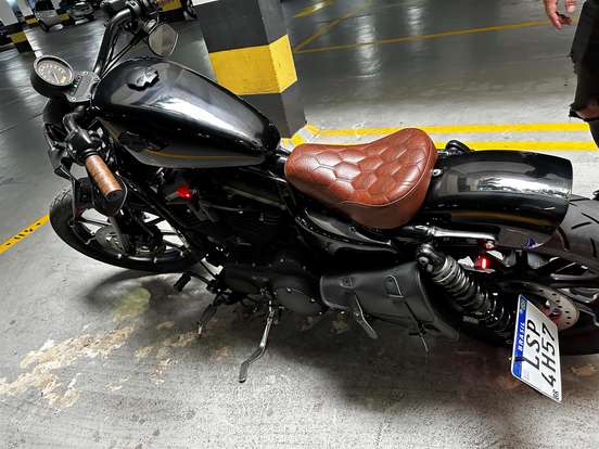 HARLEY-DAVIDSON-SPORTSTER IRON 883 HARLEY-DAVIDSON-SPORTSTER IRON 883-2012