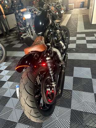 HARLEY-DAVIDSON-SPORTSTER IRON 883-2012