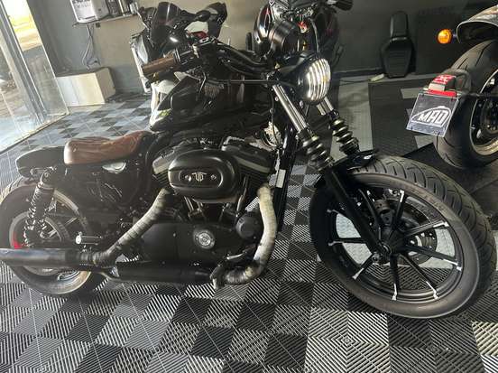 HARLEY-DAVIDSON-SPORTSTER IRON 883-2012