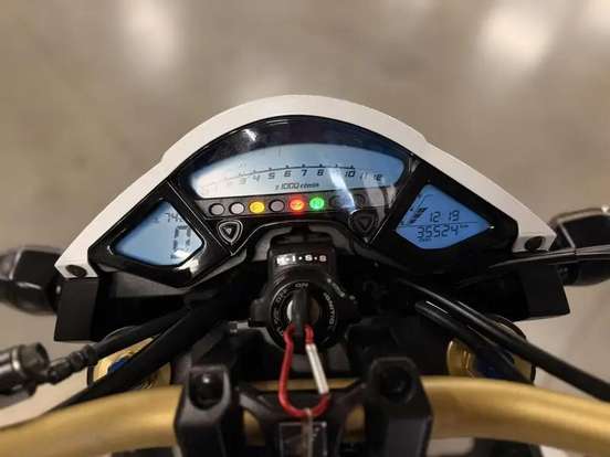 HONDA-CB 1000R-2015