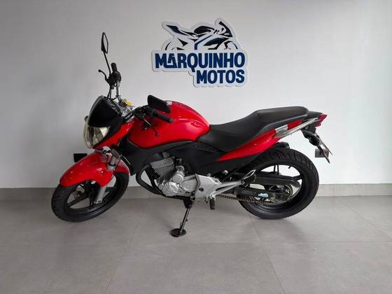 HONDA CB 300R 