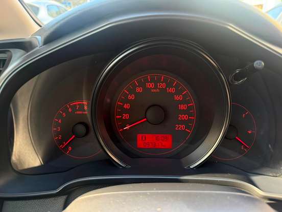 HONDA-FIT-2014
