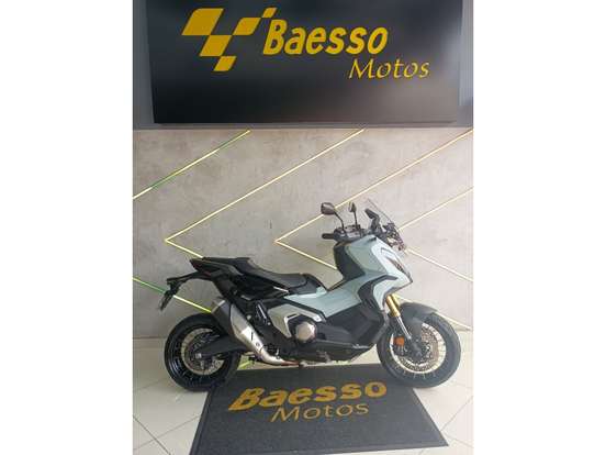 HONDA-X-ADV-2024