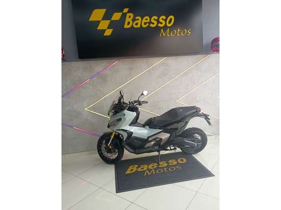 HONDA-X-ADV-2024