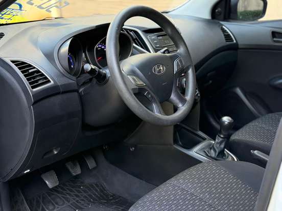 HYUNDAI-HB20-2018