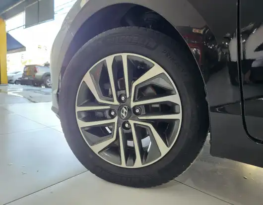 HYUNDAI-HB20S-2023