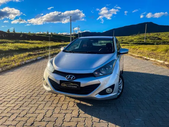 HYUNDAI HB20S 1.6 COMFORT PLUS 16V FLEX 4P MANUAL HYUNDAI HB20S 1.6 COMFORT PLUS 16V FLEX 4P MANUAL