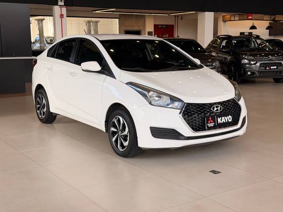 HYUNDAI HB20S 1.6 COMFORT PLUS 16V FLEX 4P AUTOMÁTICO
