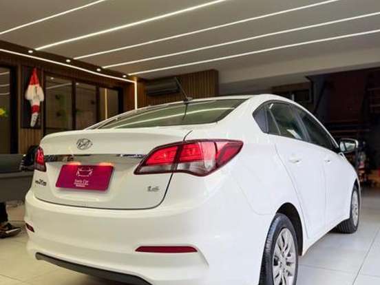 HYUNDAI-HB20S-1.6 COMFORT PLUS 16V FLEX 4P MANUAL HYUNDAI-HB20S-2019
