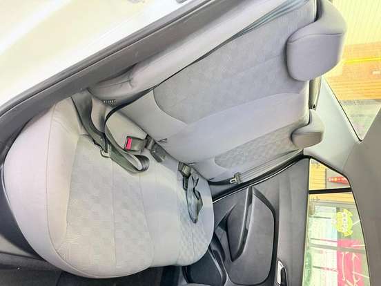 HYUNDAI-HB20S-1.6 COMFORT PLUS 16V FLEX 4P MANUAL HYUNDAI-HB20S-2019