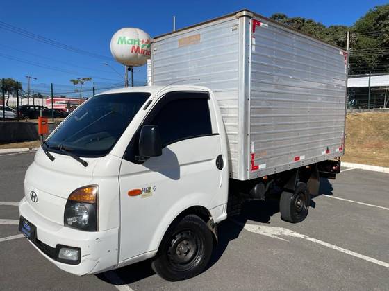 HYUNDAI HR 2.5 LONGO COM CAÇAMBA 4X2 16V 130CV TURBO INTERCOOLER DIESEL 2P MANUAL