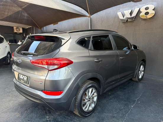 HYUNDAI-TUCSON-1.6 16V T-GDI GASOLINA GLS ECOSHIFT HYUNDAI-TUCSON-2017