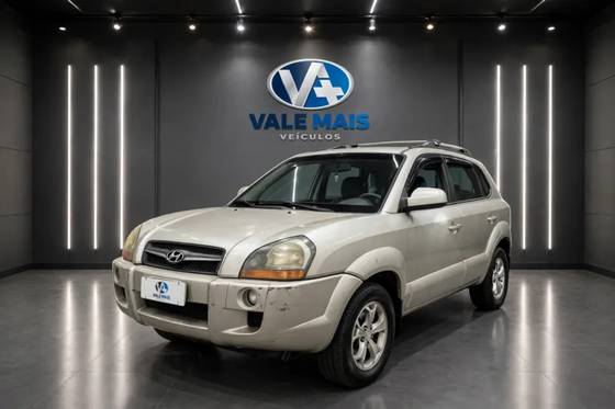 HYUNDAI TUCSON 2.7 MPFI GLS 24V 180CV 4WD GASOLINA 4P AUTOMÁTICO