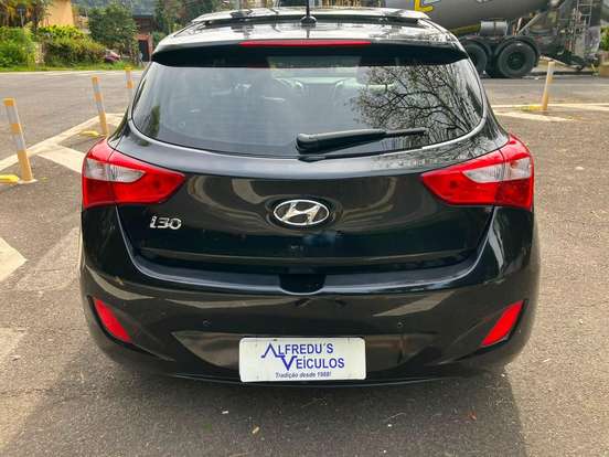 HYUNDAI-I30-2015