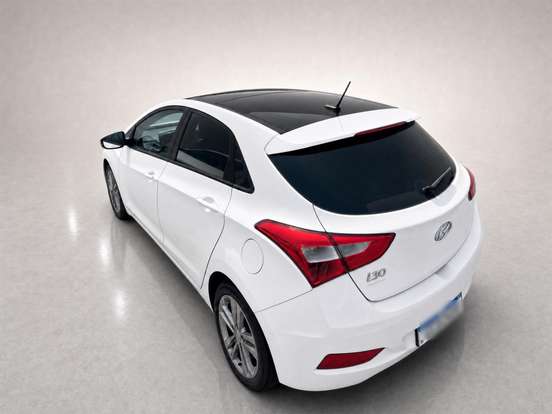 HYUNDAI-I30-2015