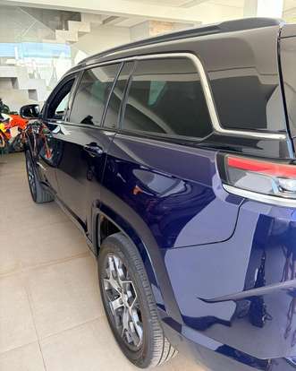 JEEP-COMMANDER-2023