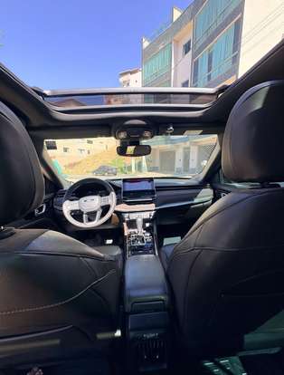 JEEP-COMMANDER-2023