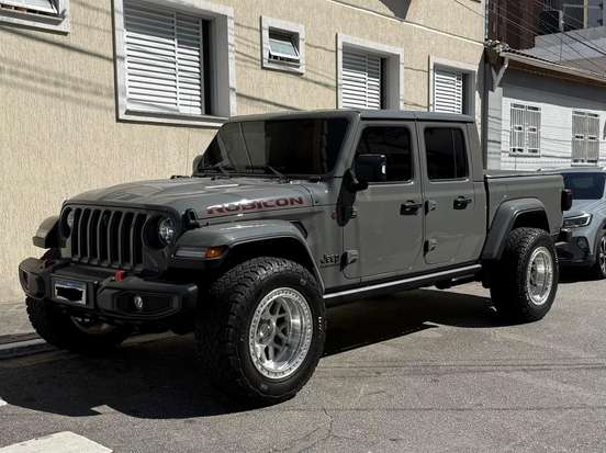 JEEP-GLADIATOR-2022