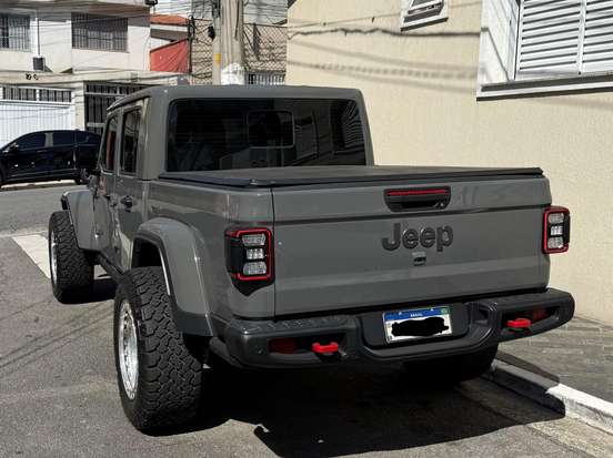 JEEP-GLADIATOR-2022