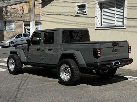 JEEP-GLADIATOR-2022