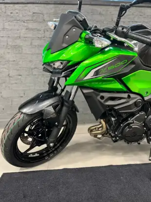 KAWASAKI-Z500-2026