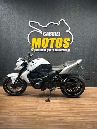 KAWASAKI-Z-750-2011