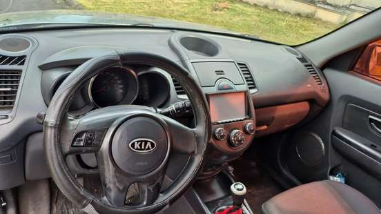 KIA-SOUL-2010